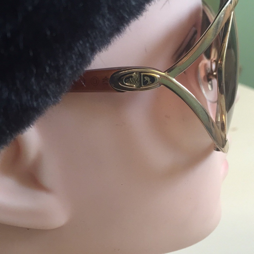 Christian Dior Sunglasses - Picture 4 of 6
